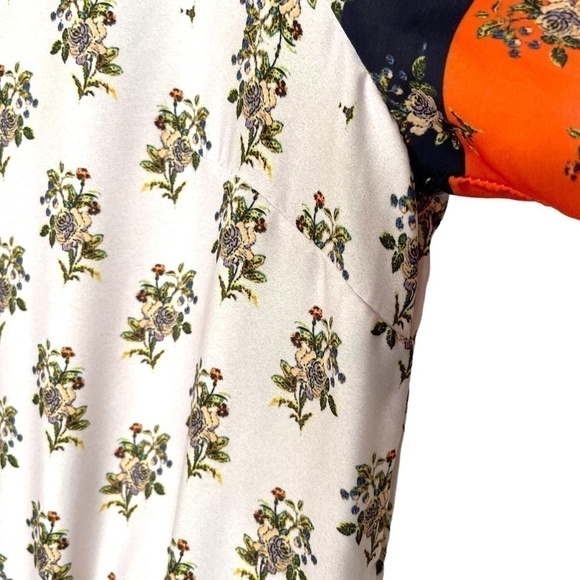 Floral Dress With Pleating 🤍 - Picture 8 of 14